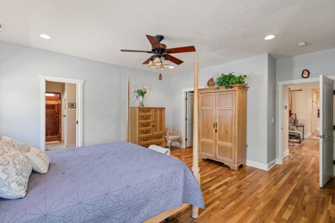 Tiny photo for 2809 Dead Indian Memorial Road, Ashland, OR 97520 (MLS # 220214053)