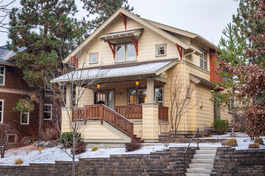 Beautiful, immaculate home located in desirable Northwest Crossing boasts many upgrades and features. Soapstone w/slate backsplash, granite island, beautiful wood cabinetry w/pull-out drawers, wine rack, stainless steel appliances, large pantry. Greatroom plan features crown molding, hardwood floors, ceiling beams, fireplace bordered w/built-ins, top down/bottom up window coverings, all bedrooms upstairs are spacious w/generous closet space, large bonus/flex room.