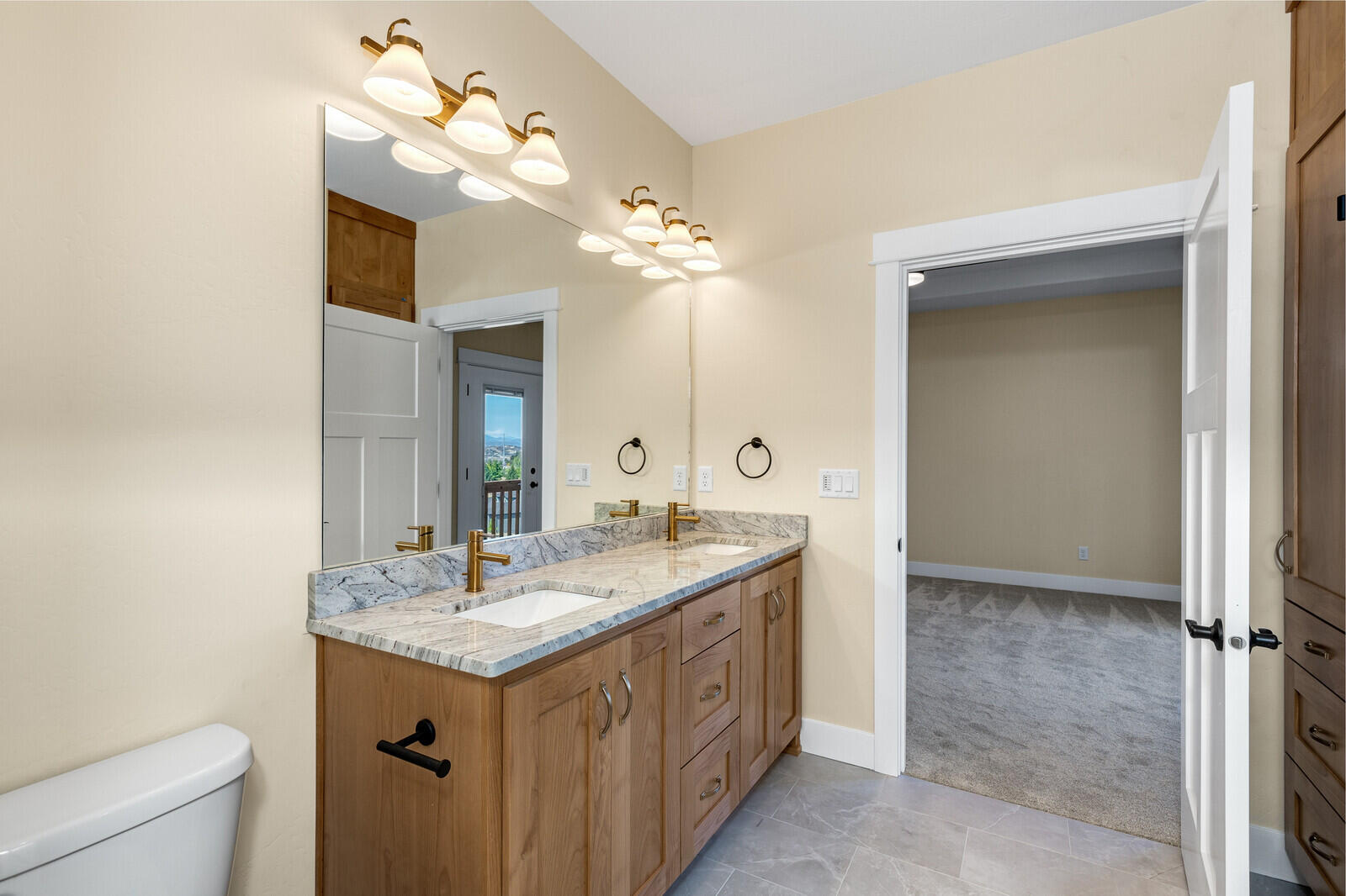 Bella Vista Heights Phases 1 & 2 - Residential