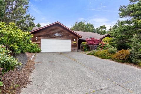 4929 Cloudcroft Lane Florence OR 97439
