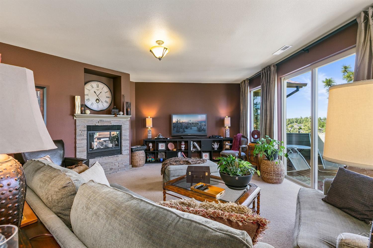 Skyliner Summit - Residential