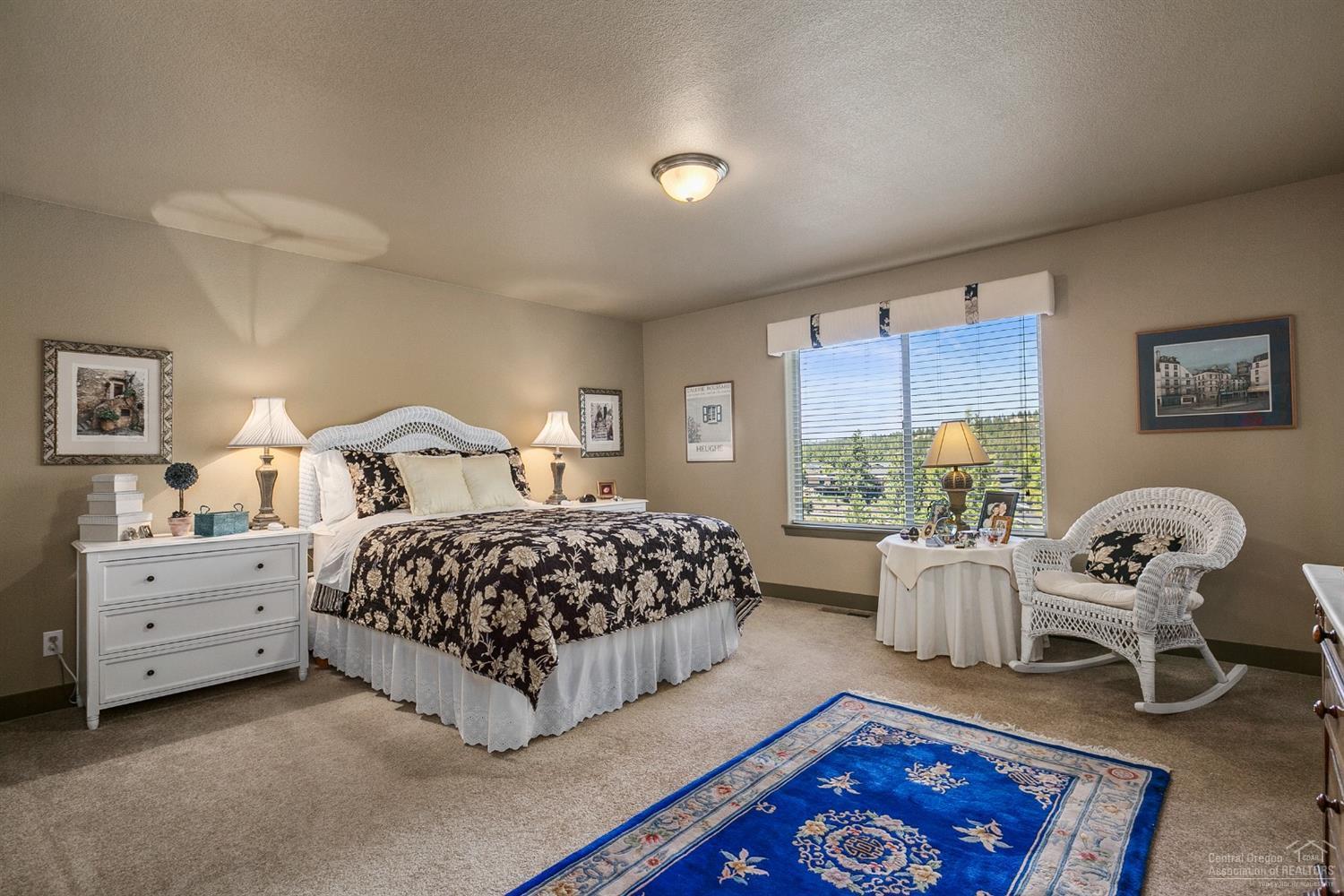 Skyliner Summit - Residential