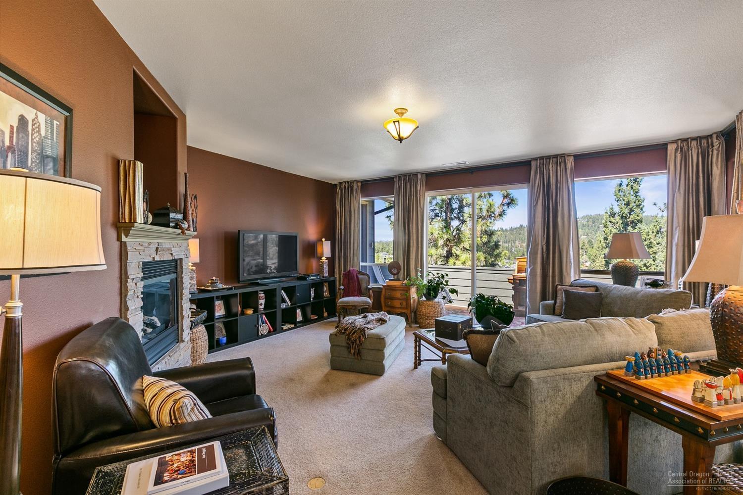 Skyliner Summit - Residential