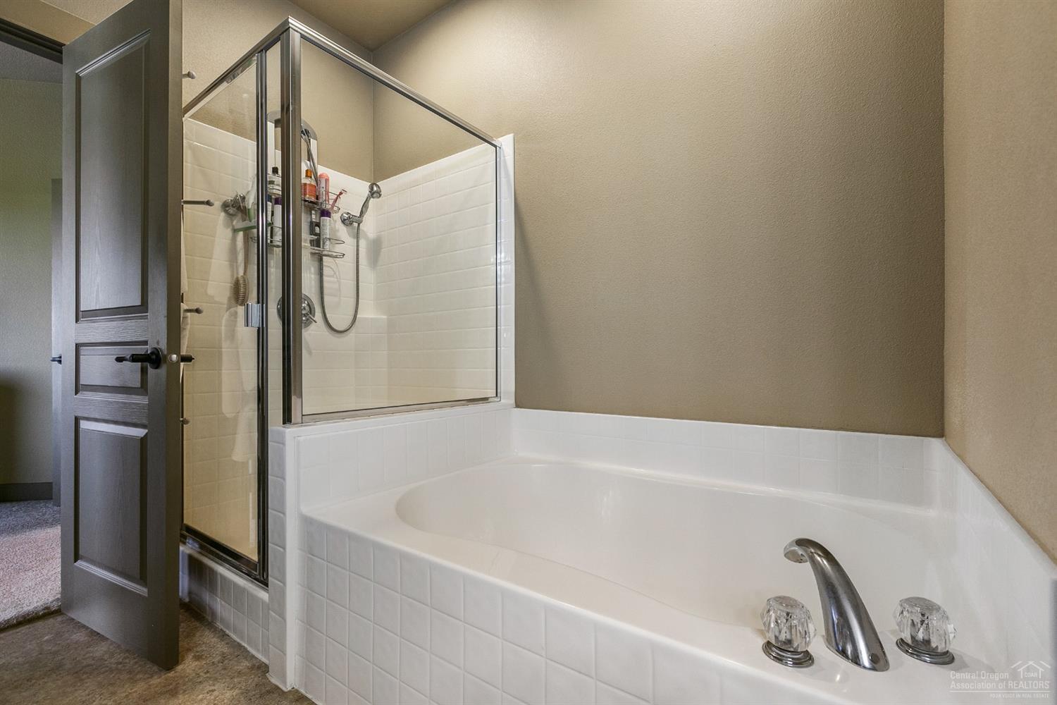 Skyliner Summit - Residential