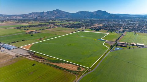 Tiny photo for 9191 NW 19th Street, Terrebonne, OR 97760 (MLS # 220217043)