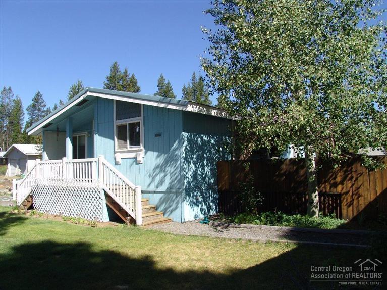 Los Pinos - Residential