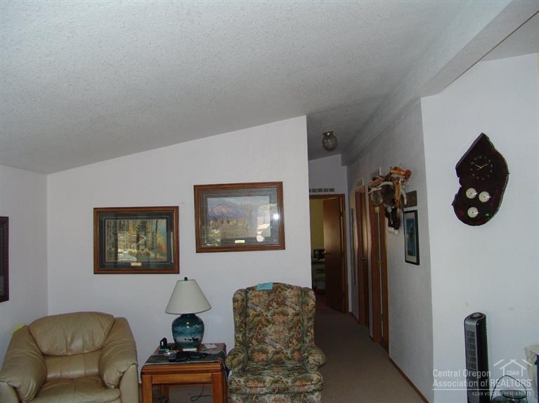 Los Pinos - Residential