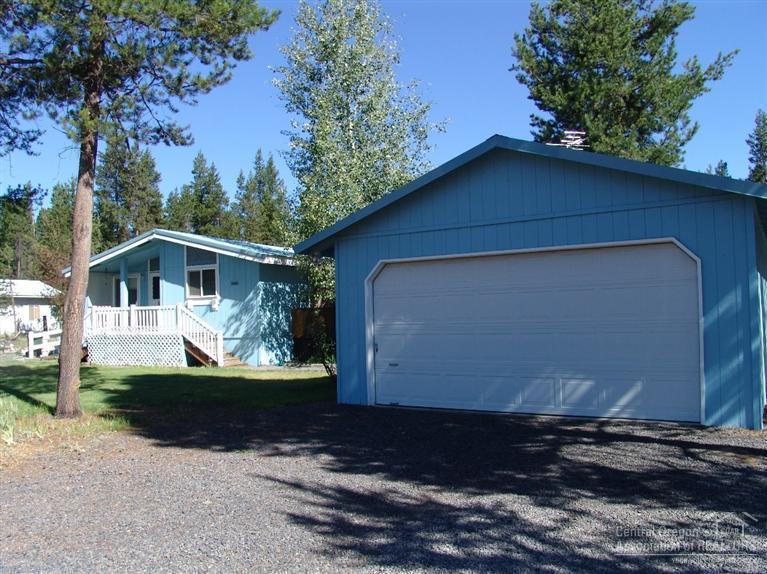 Los Pinos - Residential