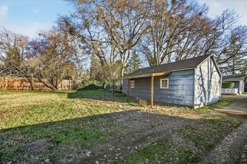 Tiny photo for 657 S Keene Way Drive, Medford, OR 97504 (MLS # 220214864)