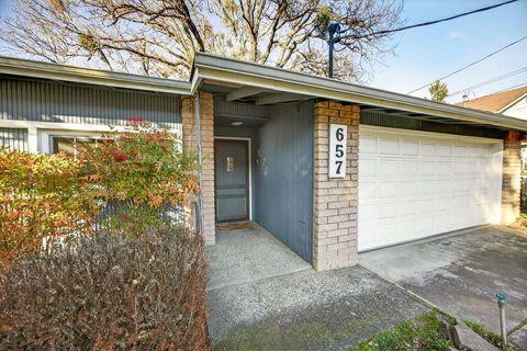 Tiny photo for 657 S Keene Way Drive, Medford, OR 97504 (MLS # 220214864)