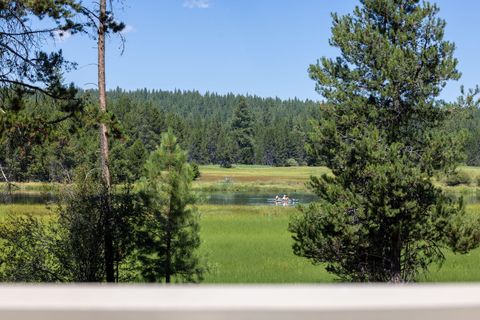 17634 Goldfinch Lane Sunriver OR 97707