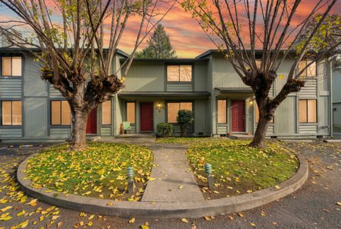 Photo of 1202 Morrow Road #B, Medford, OR 97504 (MLS # 220212730)