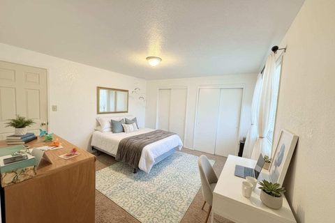 Tiny photo for 1202 Morrow Road #B, Medford, OR 97504 (MLS # 220212730)