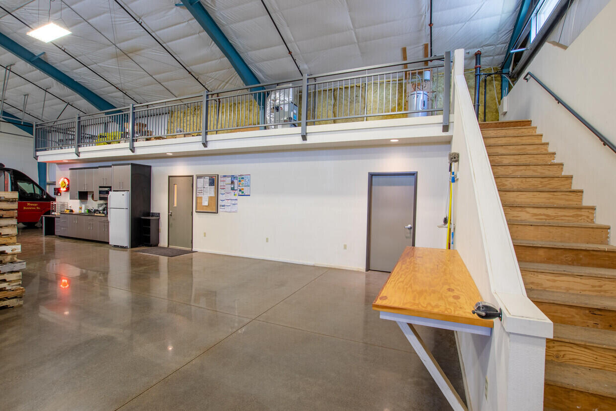 North Mountain View - Commercial Sale