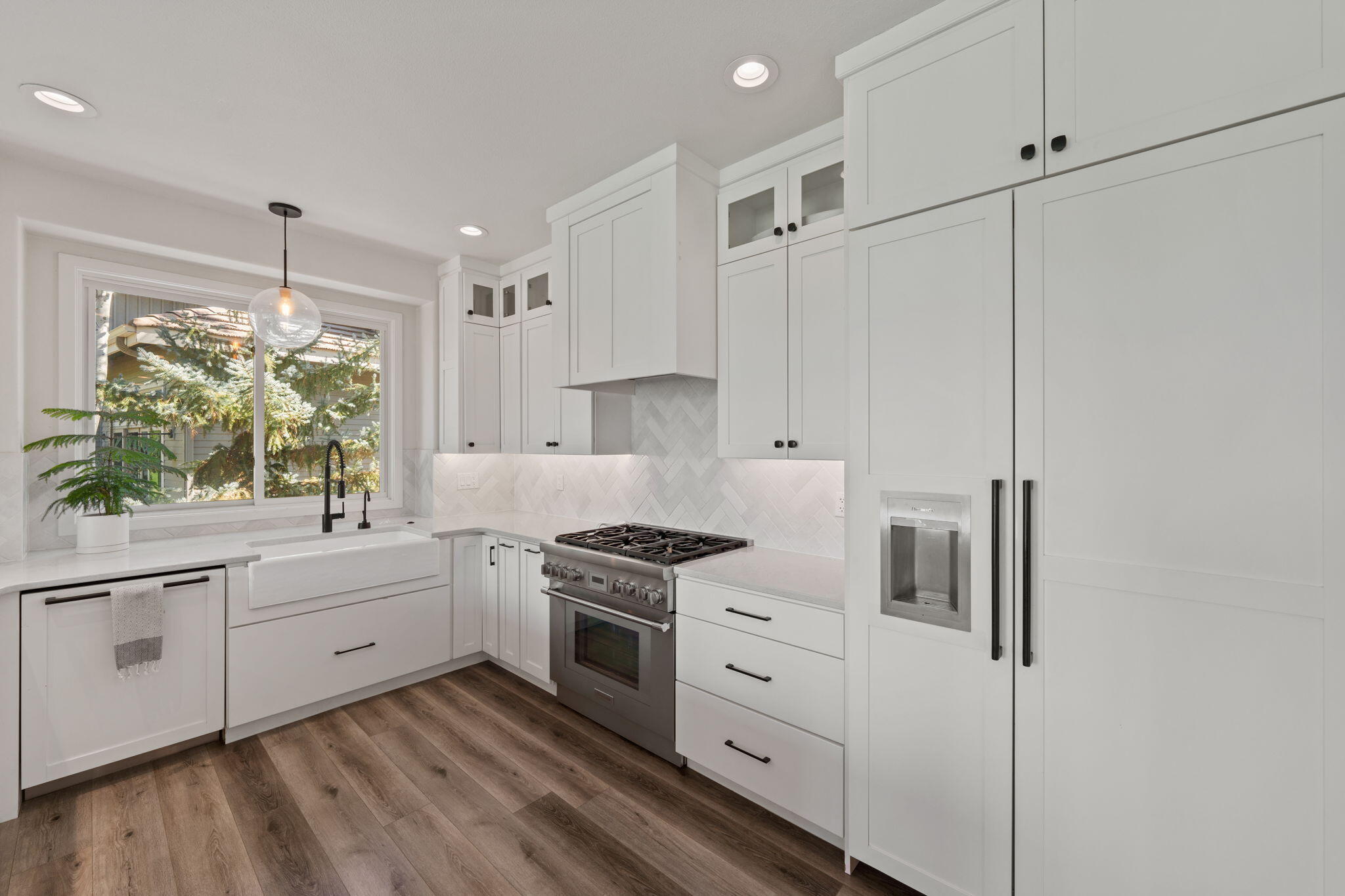 Broken Top - Residential