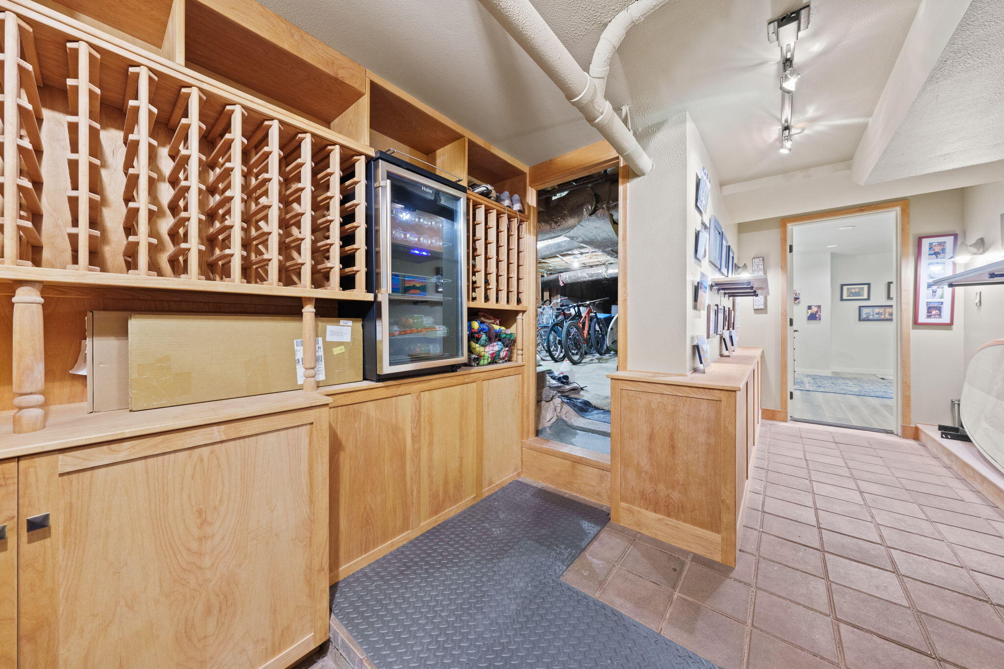 Broken Top - Residential