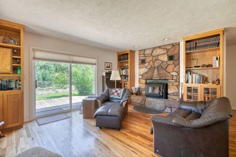 Tiny photo for 6247 NW Vanora Drive, Madras, OR 97741 (MLS # 220217234)