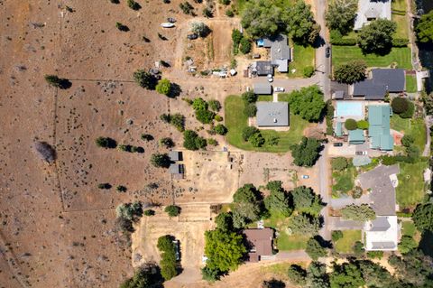 Tiny photo for 6247 NW Vanora Drive, Madras, OR 97741 (MLS # 220217234)