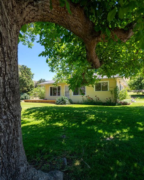 Tiny photo for 6247 NW Vanora Drive, Madras, OR 97741 (MLS # 220217234)