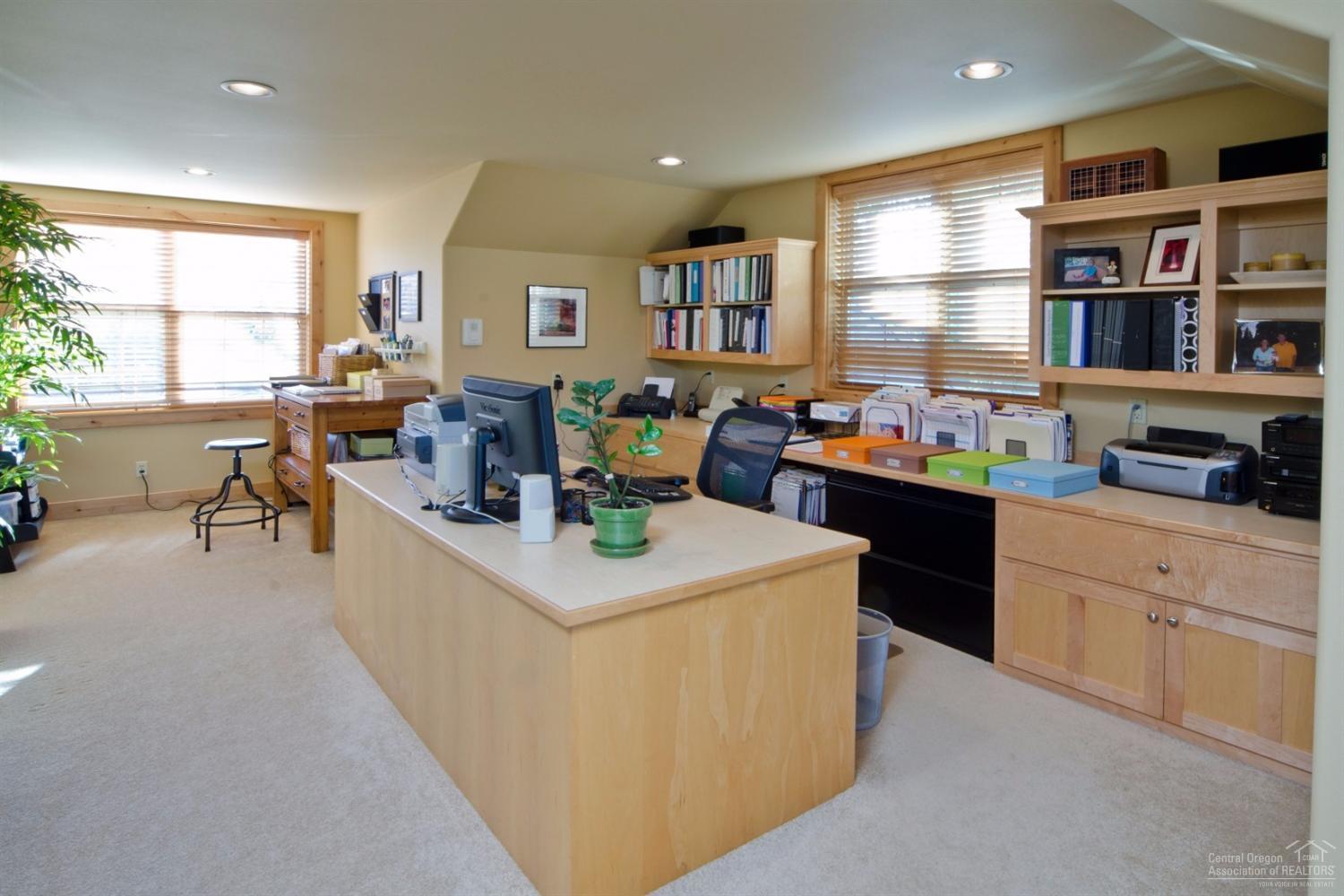 Broken Top - Residential