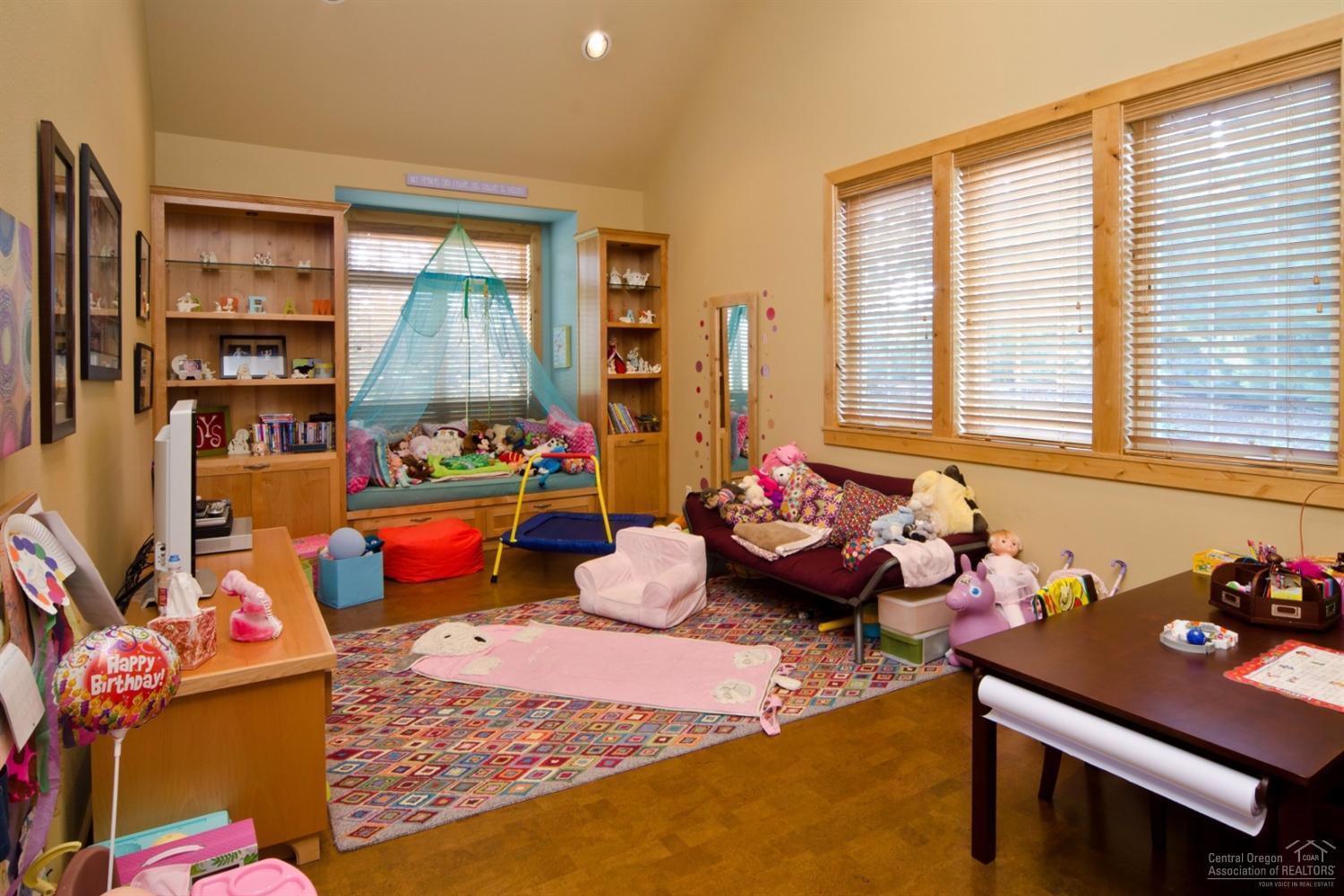 Broken Top - Residential