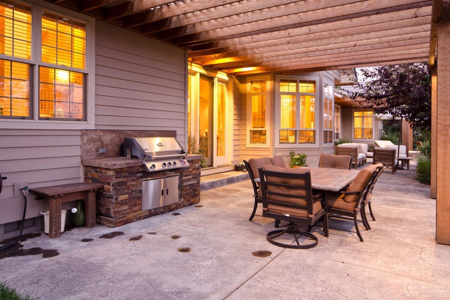 Broken Top - Residential