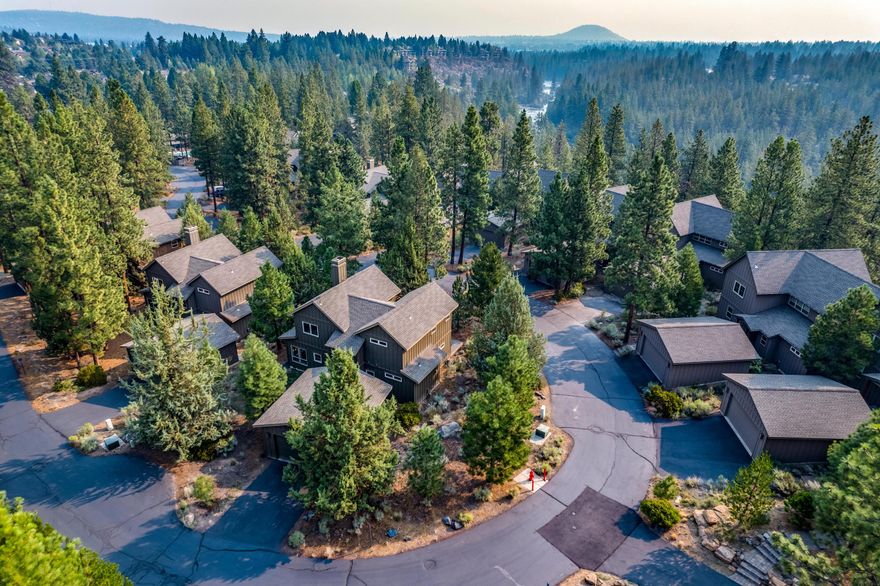 PENDING! Beautiful home located in the desirable River Wild, nestled above the Deschutes River. Easy access to restaurants, shopping, trails, lakes, Mt Bachelor and more!