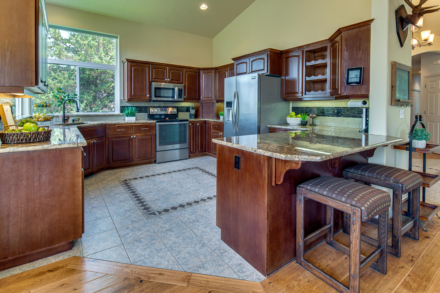 Eagle Crest - Residential