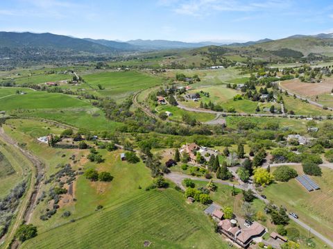 Tiny photo for 808 Pompadour Drive, Ashland, OR 97520 (MLS # 220219569)