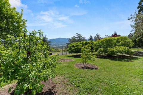 Tiny photo for 808 Pompadour Drive, Ashland, OR 97520 (MLS # 220219569)