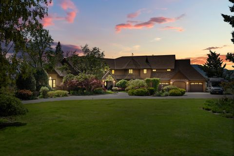 Tiny photo for 808 Pompadour Drive, Ashland, OR 97520 (MLS # 220219569)