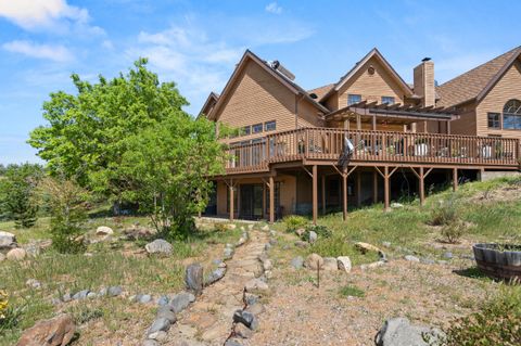 Tiny photo for 808 Pompadour Drive, Ashland, OR 97520 (MLS # 220219569)