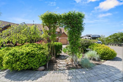 Tiny photo for 808 Pompadour Drive, Ashland, OR 97520 (MLS # 220219569)