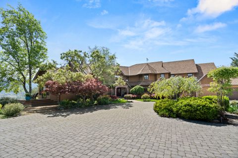 Tiny photo for 808 Pompadour Drive, Ashland, OR 97520 (MLS # 220219569)