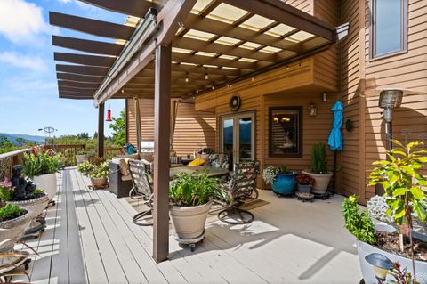 Tiny photo for 808 Pompadour Drive, Ashland, OR 97520 (MLS # 220219569)