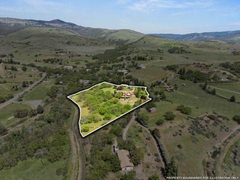 Tiny photo for 808 Pompadour Drive, Ashland, OR 97520 (MLS # 220219569)