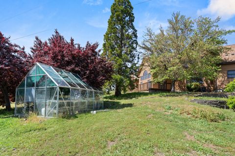 Tiny photo for 808 Pompadour Drive, Ashland, OR 97520 (MLS # 220219569)