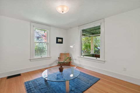 Tiny photo for 827 NW Delaware Avenue, Bend, OR 97703 (MLS # 220212886)