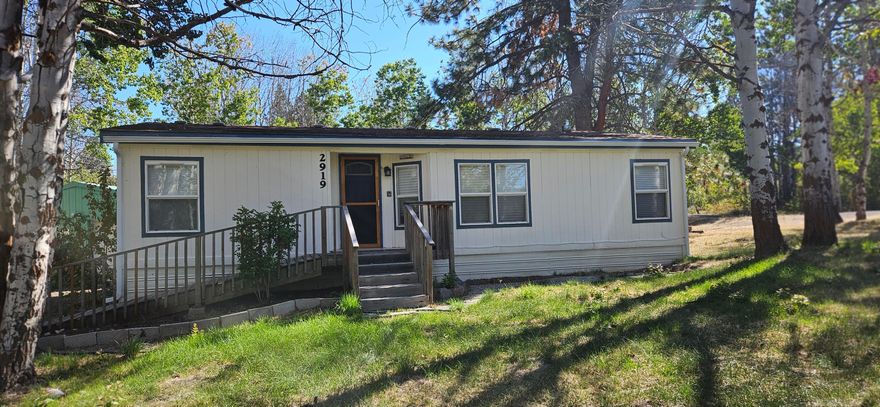 Move-In Ready Home with Lake Access!
Welcome to your next adventure in the beautiful Oregon Shores community!  This charming 3-bedroom, 2-bath manufactured home sits on nearly 1/2 acre, spread across two parcels and adorned with a lovely mix of trees and shrubs for a serene, park-like feel.
Enjoy community access to Agency Lake with a private boat launch-perfect for fishing, boating, or just soaking in the views.  Whether you're looking for a year-round residence, or a weekend getaway, this home is ready for you to move in and start making memories. The lots 14-17 next door are also for sale (MLS#220209217).