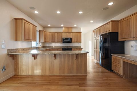 Tiny photo for 5976 Sunset Ridge Road, Klamath Falls, OR 97601 (MLS # 220212535)