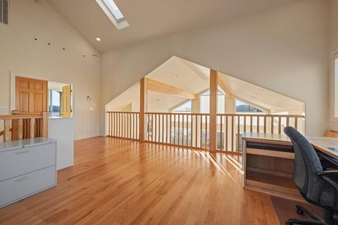 Tiny photo for 5976 Sunset Ridge Road, Klamath Falls, OR 97601 (MLS # 220212535)