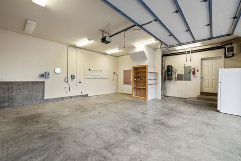 Tiny photo for 5976 Sunset Ridge Road, Klamath Falls, OR 97601 (MLS # 220212535)