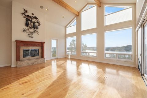 Tiny photo for 5976 Sunset Ridge Road, Klamath Falls, OR 97601 (MLS # 220212535)