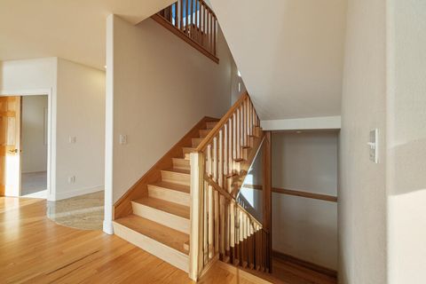 Tiny photo for 5976 Sunset Ridge Road, Klamath Falls, OR 97601 (MLS # 220212535)