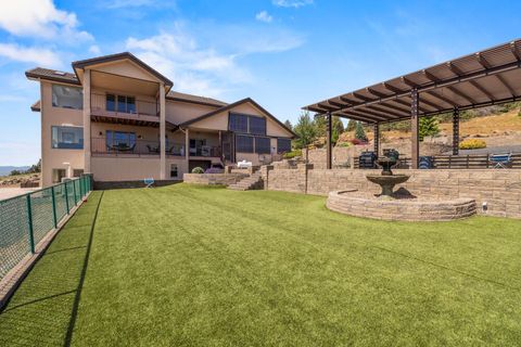 Tiny photo for 5976 Sunset Ridge Road, Klamath Falls, OR 97601 (MLS # 220212535)