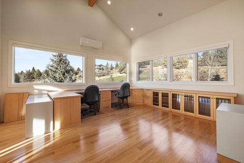 Tiny photo for 5976 Sunset Ridge Road, Klamath Falls, OR 97601 (MLS # 220212535)