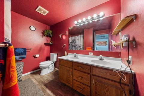 Tiny photo for 880 SE 6th Street, Prineville, OR 97754 (MLS # 220212126)