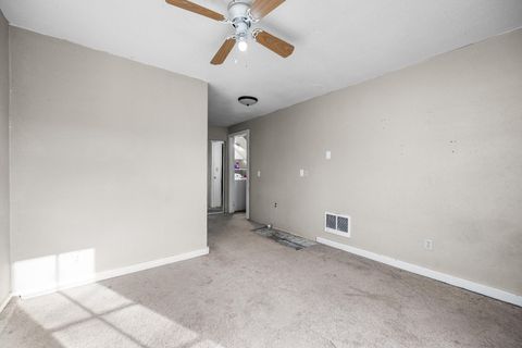Tiny photo for 880 SE 6th Street, Prineville, OR 97754 (MLS # 220212126)