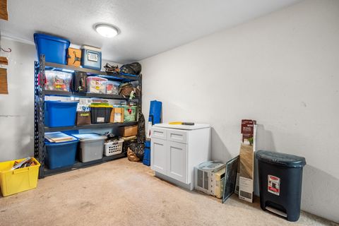 Tiny photo for 880 SE 6th Street, Prineville, OR 97754 (MLS # 220212126)