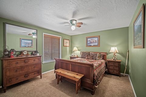 Tiny photo for 16255 Paulina View Road, La Pine, OR 97739 (MLS # 220210933)